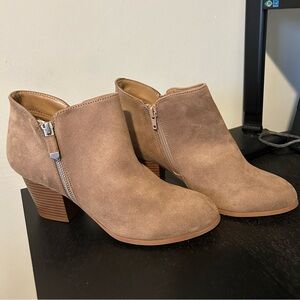 Style & Co. Tan Heeled Ankle Boots